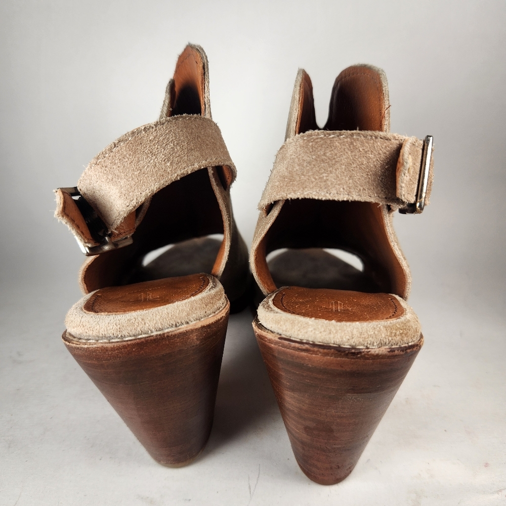 FRYE Women's Courtney Sandal Size 8.5 Taupe Suede Open Toe Sling Back Shoe - Picture 11 of 13